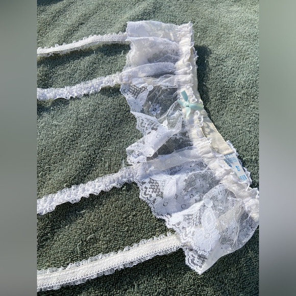 Vintage Union Made Garter Belt Lingerie Pinup OS White Floral Lace Delicate Sexy - Picture 3 of 10